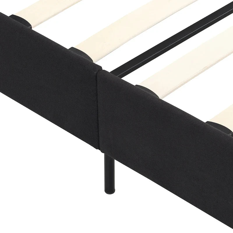Lit capitonné King Size avec tête de lit en tissu de lin