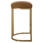 Tabouret de comptoir avec base métallique demi-lune dorée et coussin couleur chameau