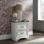 Lit à panneau, commode avec miroir et table de nuit
