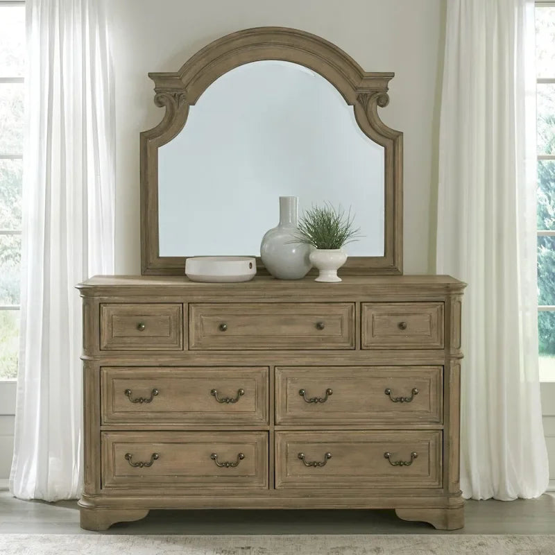 Lit à panneau, commode avec miroir et table de nuit