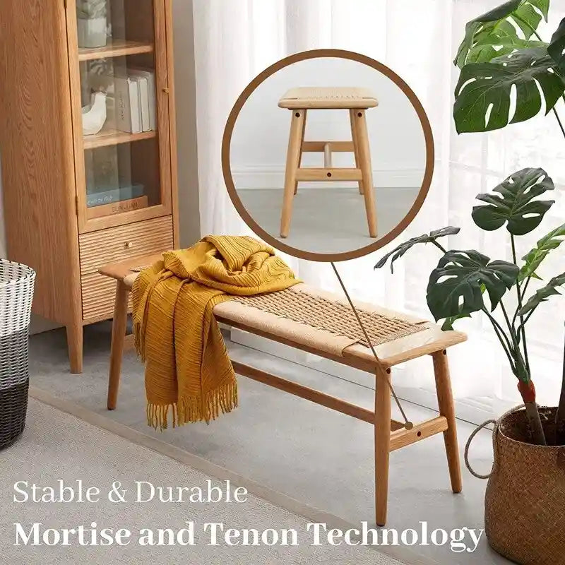 Banc d'intérieur de style bohème en chêne massif avec assise en corde tressée et assemblage tenon-mortaise pour entrée, chambre ou salle à manger