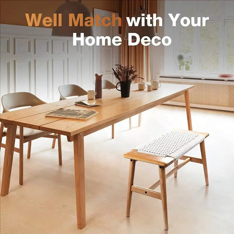 Banc d'intérieur de style bohème en chêne massif avec assise en corde tressée et assemblage tenon-mortaise pour entrée, chambre ou salle à manger